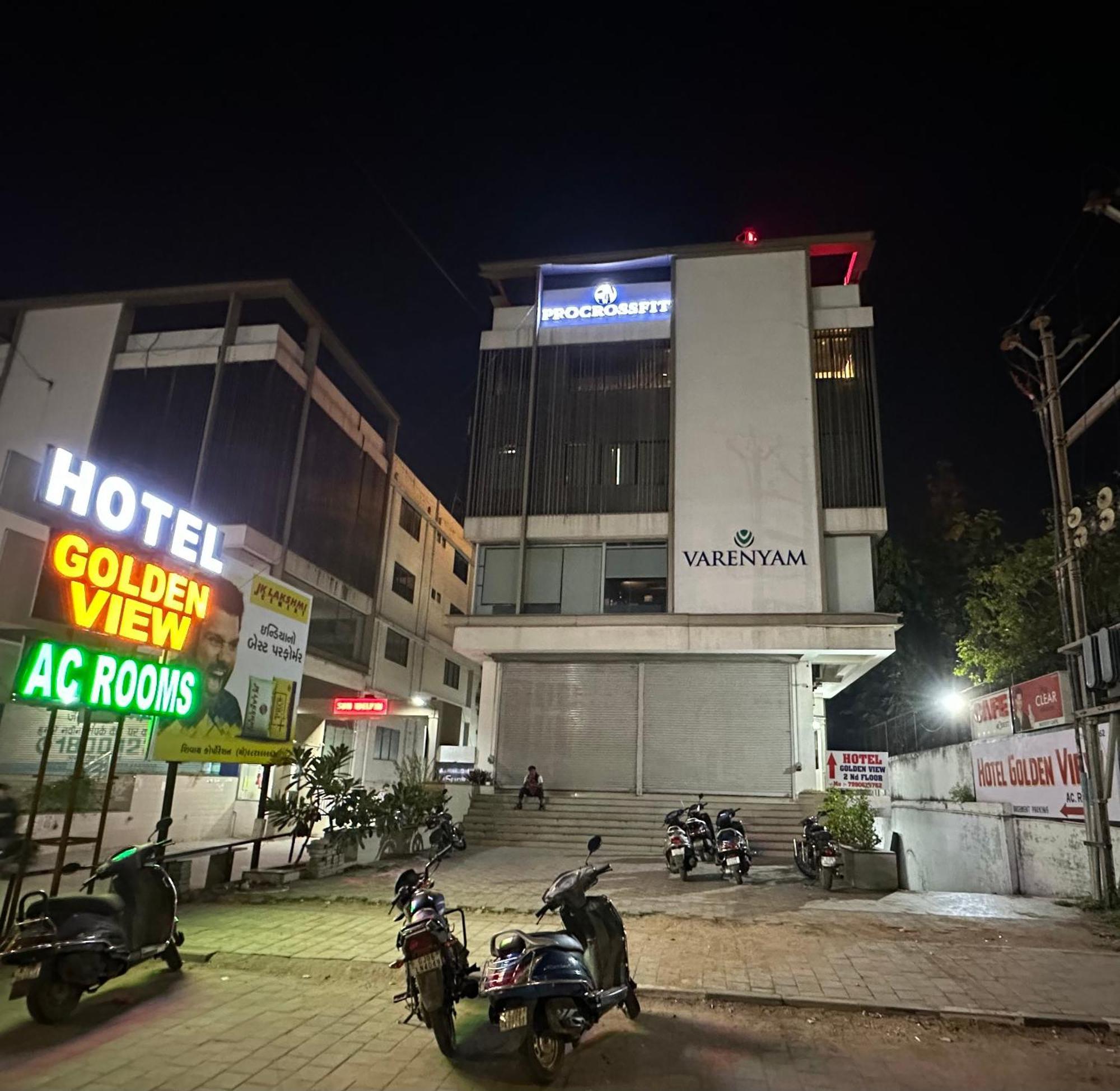 Hotel Golden View Vadodara Buitenkant foto